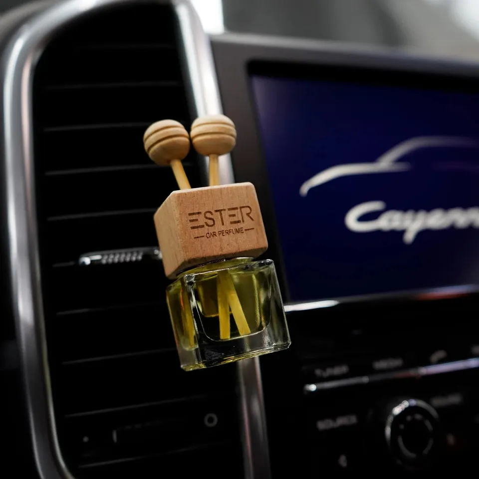 Ester UK car perfume in a Porsche Cayenne