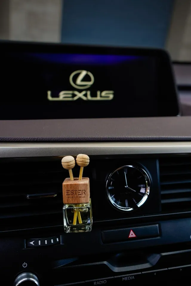 UK Premium Car Fragrance with Aromatherapy in a Lexus